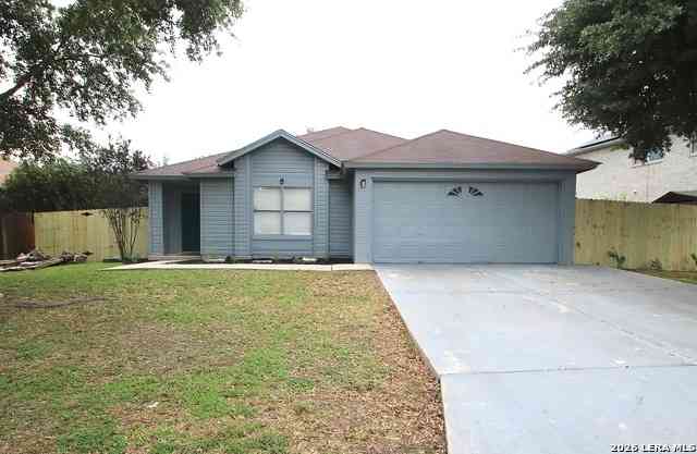 Homes For Sale - 2107 Mossy Creek Dr<br/> San Antonio, TX 78245