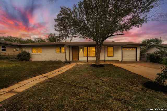 Homes For Sale - 154 Mountain Valley St<br/> San Antonio, TX 78227
