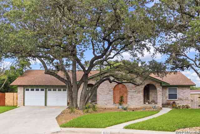 Homes For Sale - 1223 Country Path<br/> San Antonio, TX 78216
