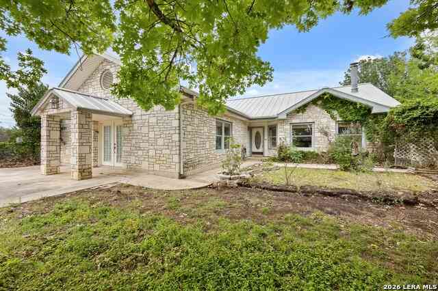 Homes For Sale - 1051 Silver Hills Dr<br/> Boerne, TX 78006