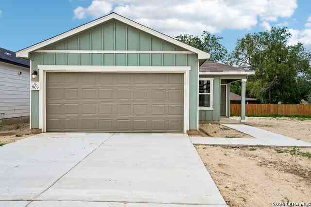 Homes For Sale - 903 Bull Boat Ln<br/> San Antonio, TX 78221