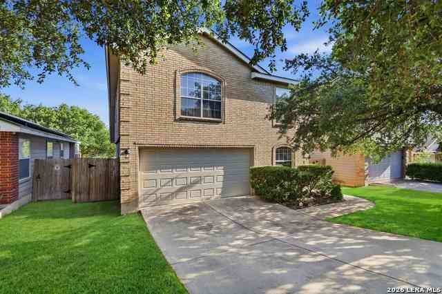 Homes For Sale - 10318 Tiger Hunt<br/> San Antonio, TX 78251