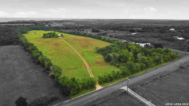 Homes For Sale - 11615 Kingsbury Rd<br/> Kingsbury, TX 78638