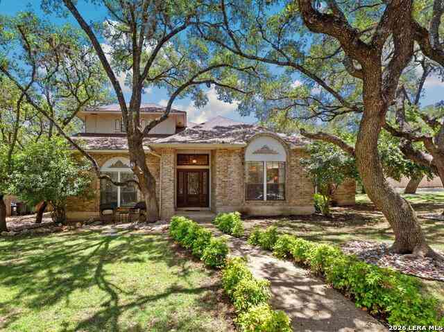 Homes For Sale - 13102 N Hunters Cir<br/> San Antonio, TX 78230