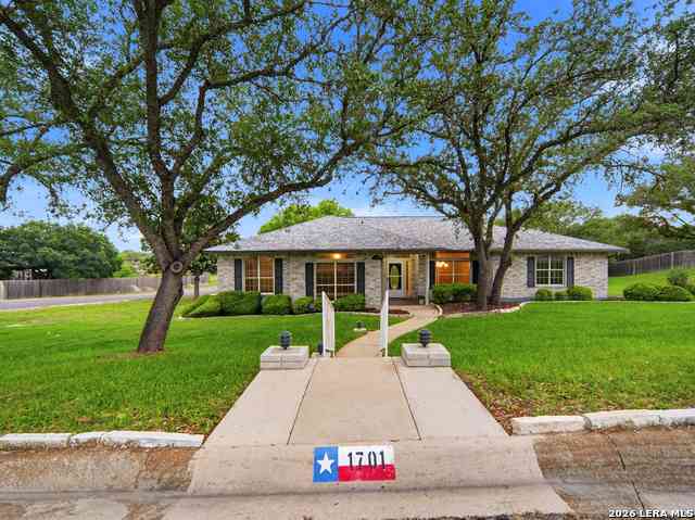 Homes For Sale - 1701 Mountain Laurel<br/> Kerrville, TX 78028