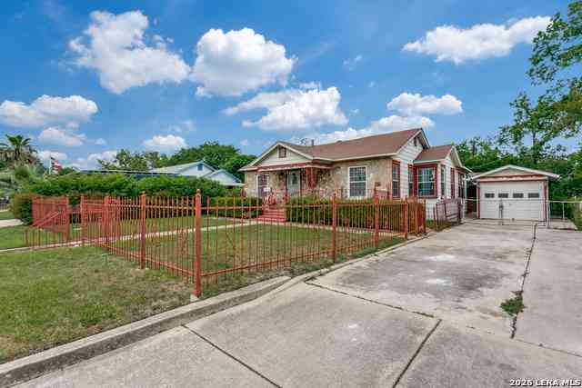 Homes For Sale - 147 Ellana Claire St<br/> San Antonio, TX 78225
