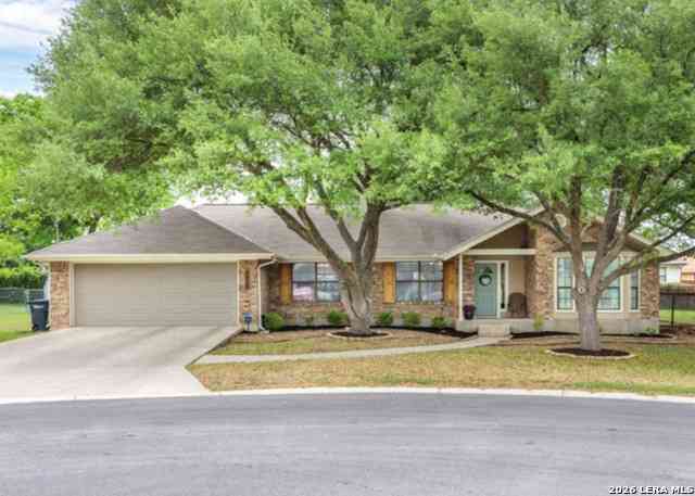 Homes For Sale - 1420 Devin Dr<br/> New Braunfels, TX 78130