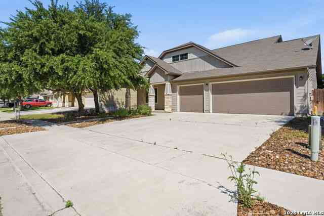 Homes For Sale - 821 Wall St<br/> New Braunfels, TX 78130