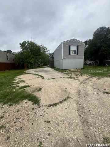 Mobile Home For Sale - 1405 River Rd<br/> San Marcos, TX 78666