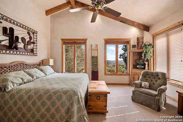 Homes For Sale - 260 Chinaberry Lane<br/> Fredericksburg, TX 78624