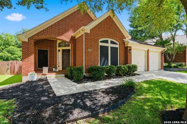 Homes For Sale - 8910 Brae Bnd<br/> San Antonio, TX 78249