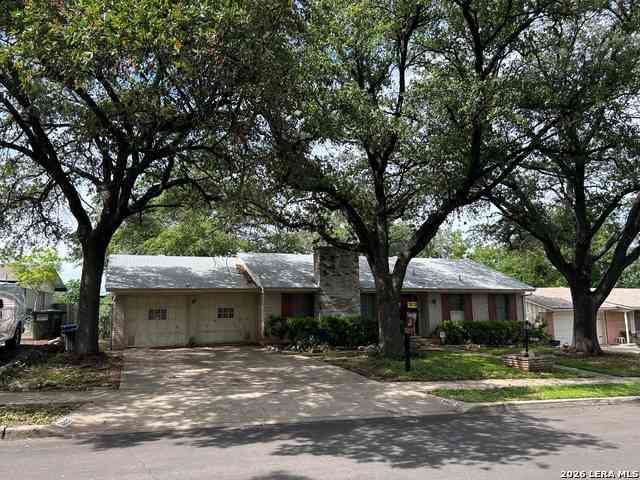 Homes For Sale - 3807 Oak Trl<br/> San Antonio, TX 78228