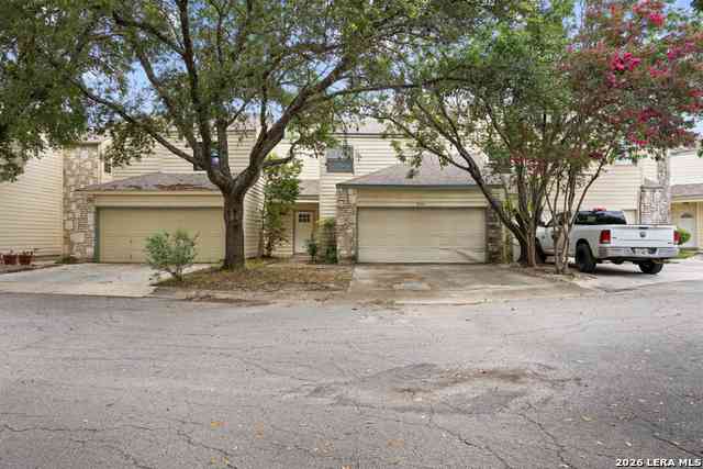 Homes For Sale - 8565 Echo Creek Lane<br/> San Antonio, TX 78240
