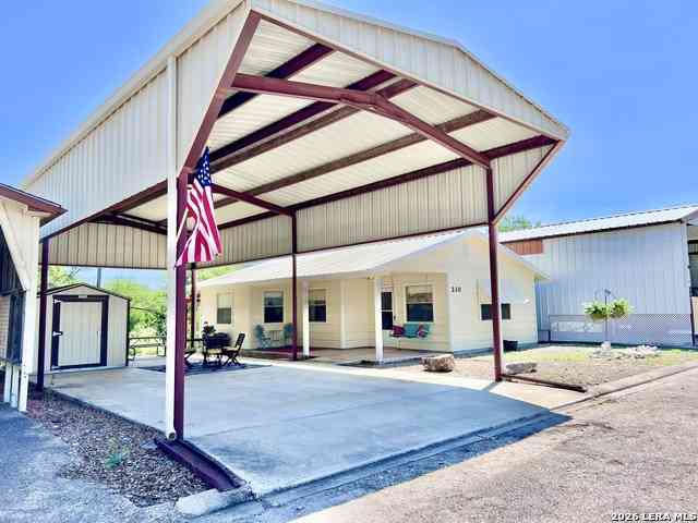Homes For Sale - 230 De Zavala St<br/> Brackettville, TX 78832