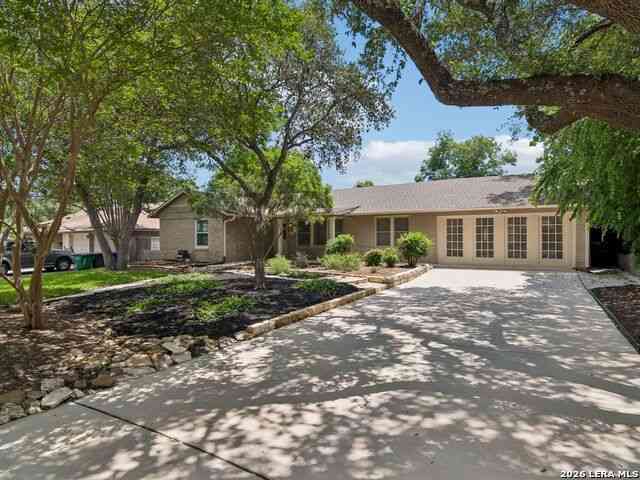 Homes For Sale - 438 Oakleaf Drive<br/> Bexar County, San Antonio, TX 78209