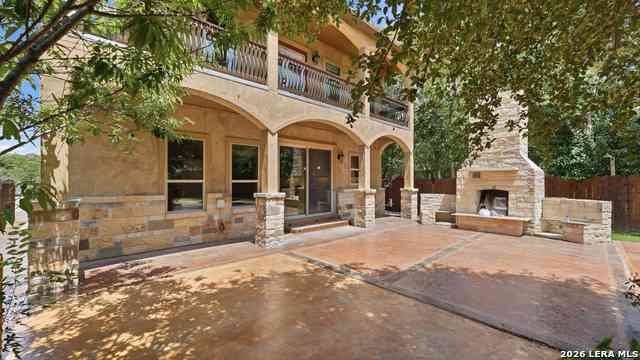Homes For Sale - 295 N West End Ave<br/> New Braunfels, TX 78130