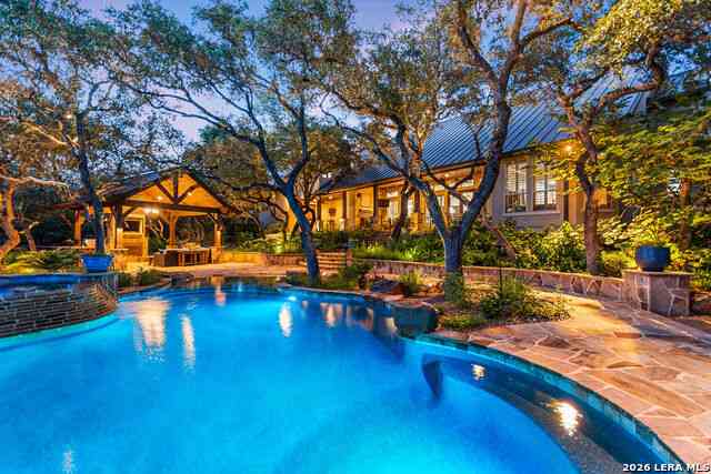 Homes For Sale - 25 Stone Terrace<br/> Fair Oaks Ranch, TX 78015