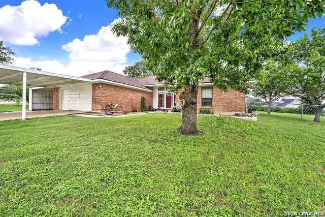 Homes For Sale - 124 Country Gardens<br/> Wilson County, La Vernia, TX 78121