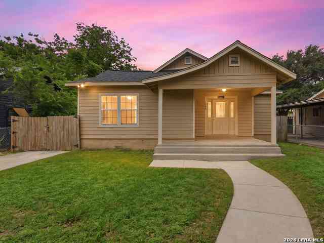 Homes For Sale - 1030 W Winnipeg Ave<br/> Bexar County, San Antonio, TX 78225