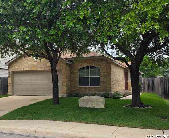 Homes For Sale - 10303 Roseangel Ln<br/> Bexar County, Helotes, TX 78023