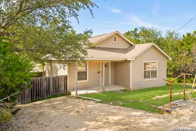 Homes For Sale - 323 Lexington Pass<br/> Canyon Lake, TX 78133