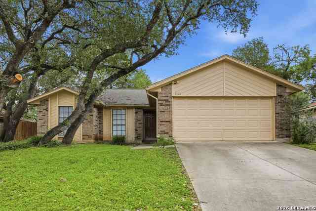 Homes For Sale - 8322 Timber Glen<br/> San Antonio, TX 78250