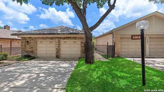 Homes For Sale - 1364 Patio Dr<br/> New Braunfels, TX 78130