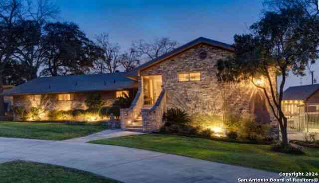 Homes For Sale - 124 Harriet Dr.<br/> San Antonio, TX 78216
