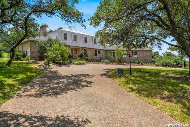 Homes For Sale - 110 W Sierra Cir<br/> San Marcos, TX 78666