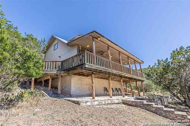 Homes For Sale - 606 Canyon Oaks Dr<br/> ConCan, TX 78838
