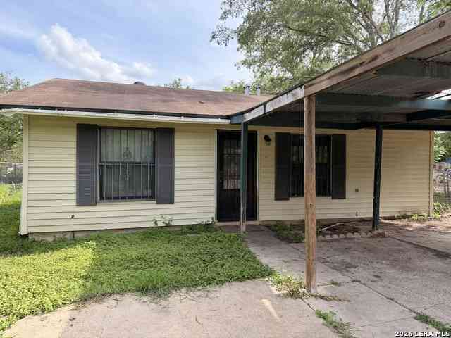 Homes For Sale - 6130 Bark Valley<br/> San Antonio, TX 78242