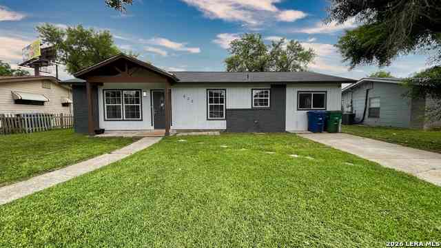 Homes For Sale - 622 Pinewood Ln<br/> San Antonio, TX 78216
