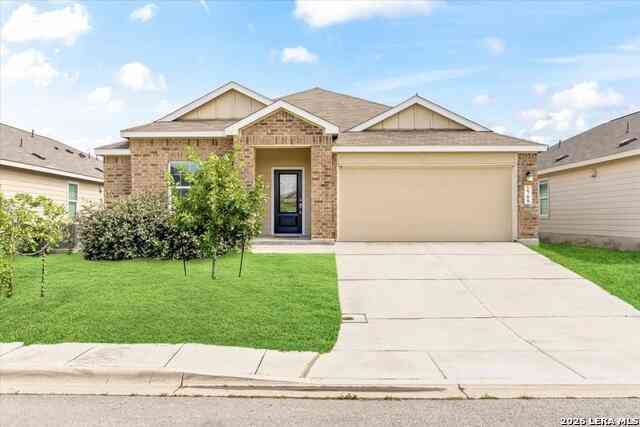 Homes For Sale - 2708 Coral Vly<br/> Seguin, TX 78155