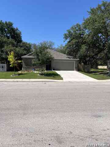 Homes For Sale - 2972 Greenbriar<br/> Seguin, TX 78155