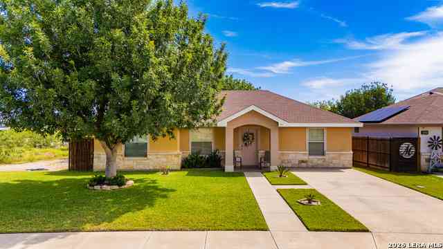 Homes For Sale - 131 Richard Lane<br/> Eagle Pass, TX 78852