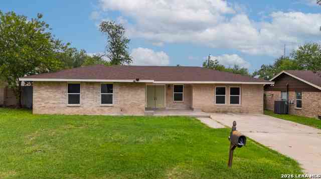 Homes For Sale - 2139 Ricks Dr<br/> Eagle Pass, TX 78852