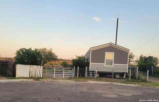 Homes For Sale - 136 Sun Valley Trail<br/> Eagle Pass, TX 78852