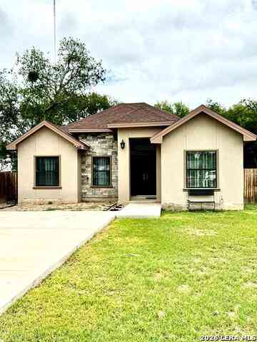Homes For Sale - 548 Third St<br/> Quemado, TX 78877