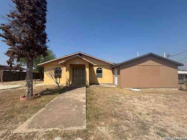 Homes For Sale - 3651 Deer Run Blvd<br/> Eagle Pass, TX 78852