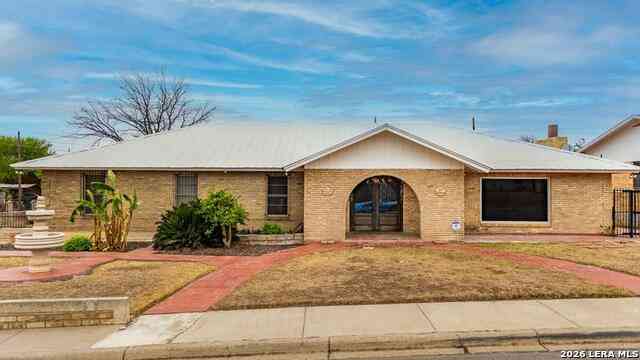 Homes For Sale - 1815 Willams St<br/> Eagle Pass, TX 78852