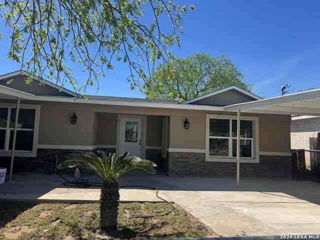 Homes For Sale - 919 Ave C #N/A<br/> Eagle Pass, TX 78852