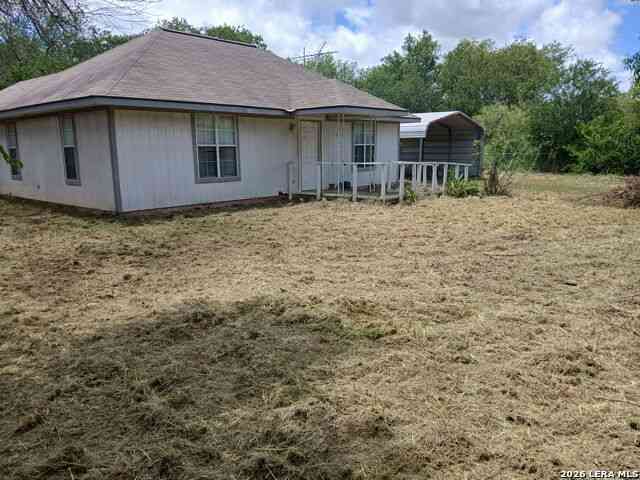 Homes For Sale - 802 County Line Rd<br/> Jourdanton, TX 78026