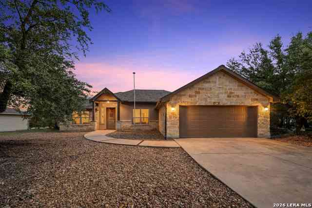 Homes For Sale - 1184 Summit Blf<br/> Canyon Lake, TX 78133