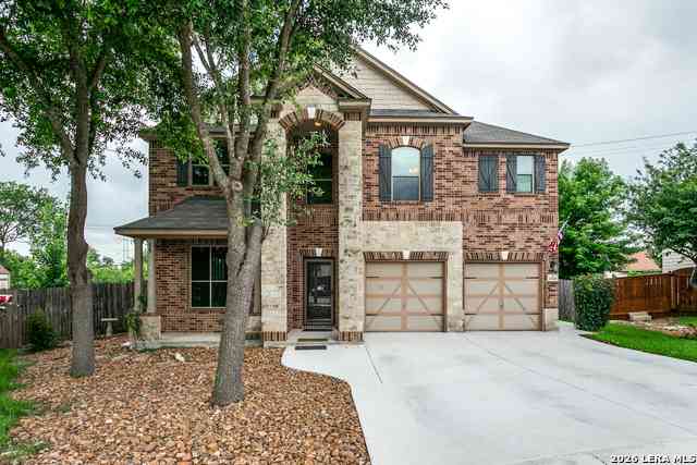 Homes For Sale - 10801 Fox Crst<br/> Live Oak, TX 78233