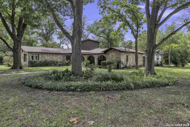 Homes For Sale - 1130 Bartholomae Street<br/> Seguin, TX 78155