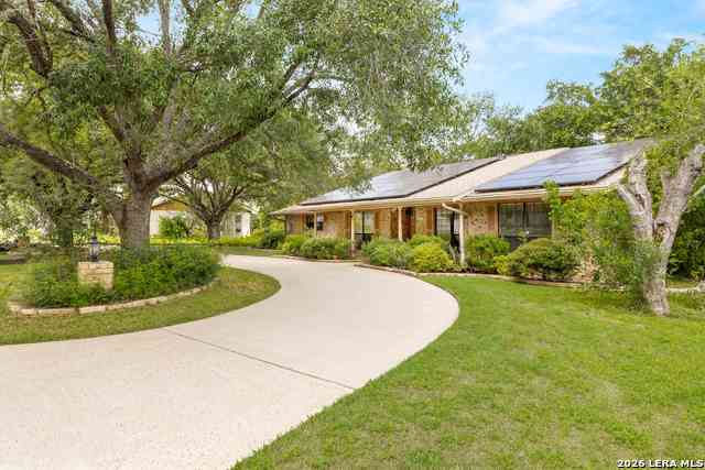 Homes For Sale - 225 Hilltop Dr<br/> Seguin, TX 78155