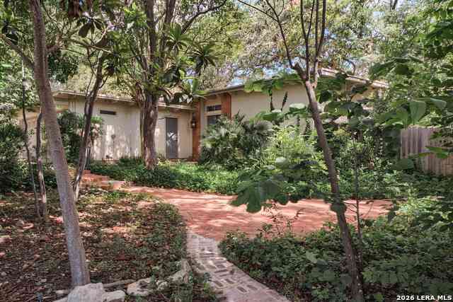 Homes For Sale - 2923 Albin<br/> San Antonio, TX 78209
