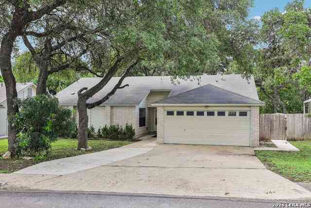 Homes For Sale - 7111 Bart Hollow Dr<br/> San Antonio, TX 78250