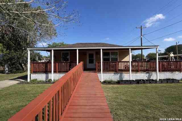 Homes For Sale - 251 Avenue J<br/> Poteet, TX 78065