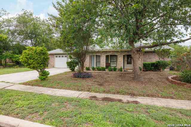 Homes For Sale - 5111 El Capitan<br/> San Antonio, TX 78233